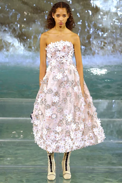 Look 8